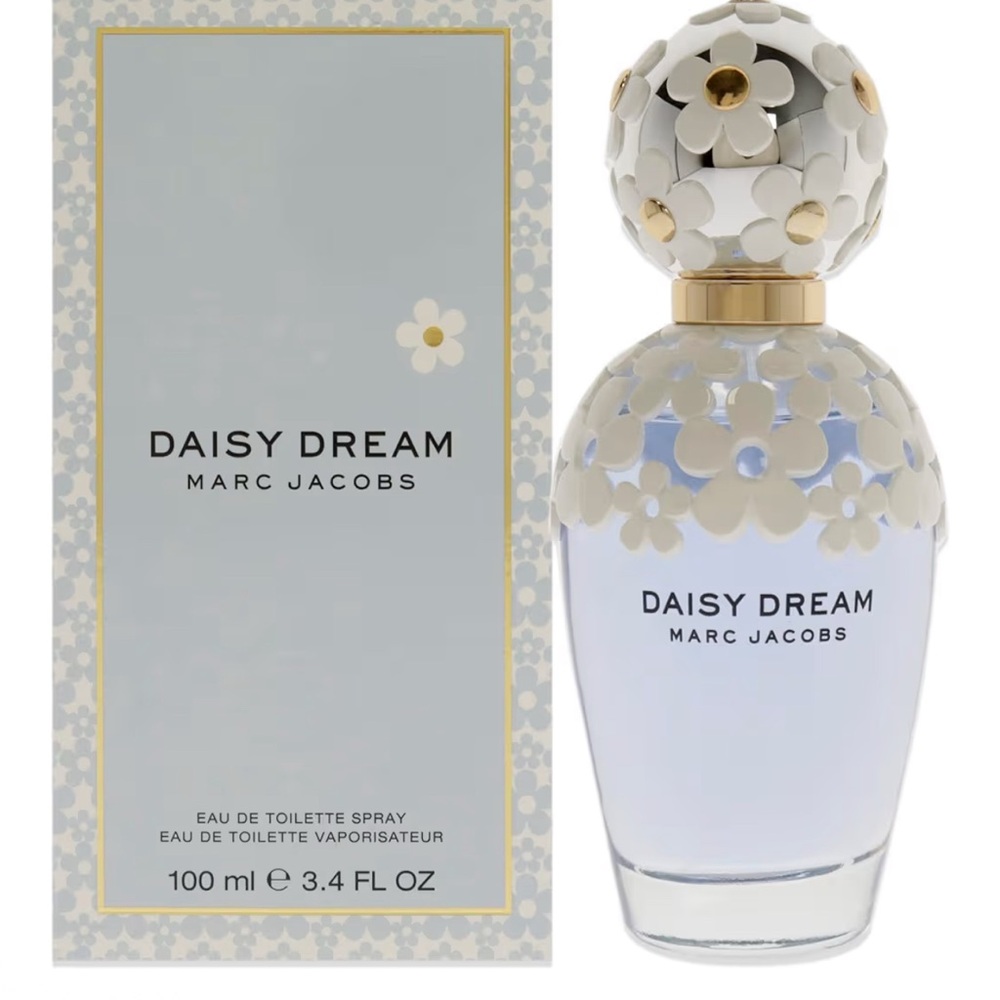 Marc Jacobs Daisy Dream Perfume with Floral Accents